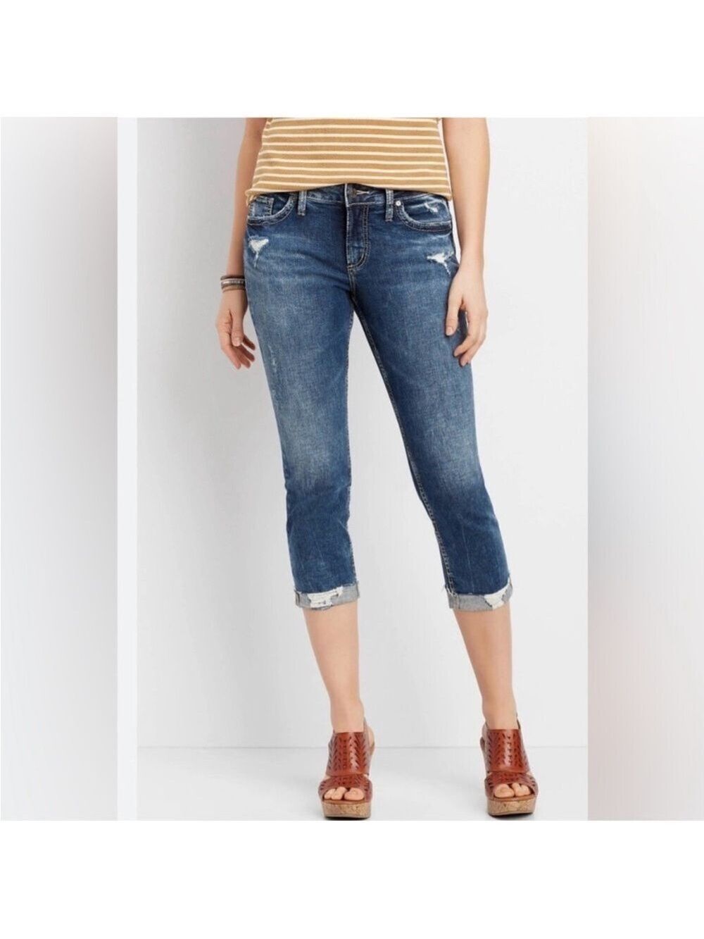 Silver Jeans Elyse Capri Raw Hem Dark Wash Jeans, size 29/22.5
